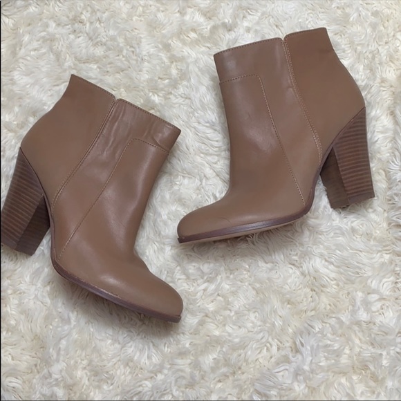Pour La Victoire “ROCKER” tan booties -NWOT-Great & Sexy - Picture 13 of 15
